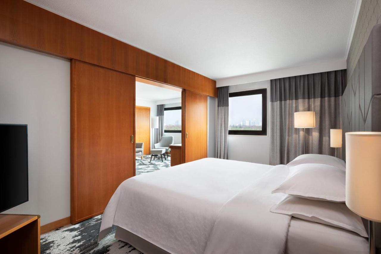 Sheraton Frankfurt Airport & Conference Center Hotel